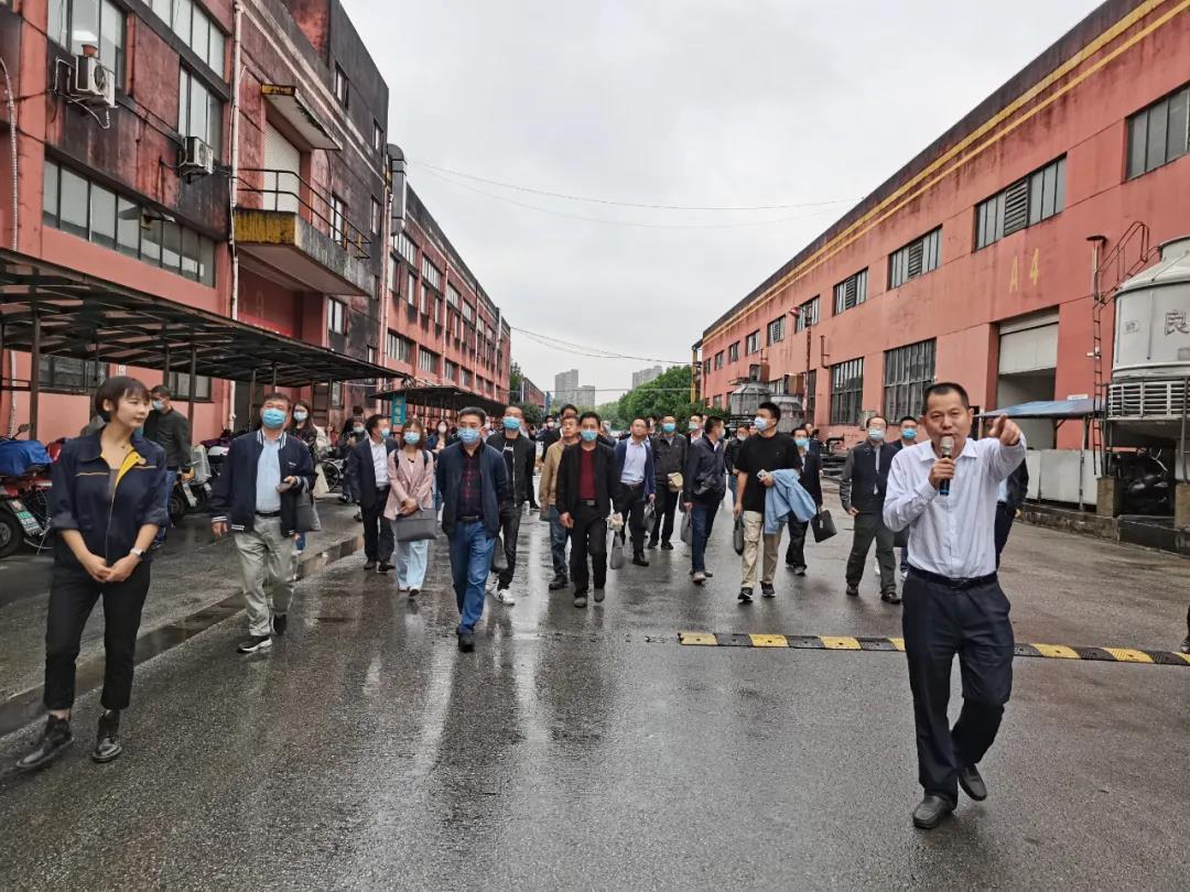 南京金陵金箔集团,金箔包装，烟草包装、食品包装、药品包装、社会包装、工业包装