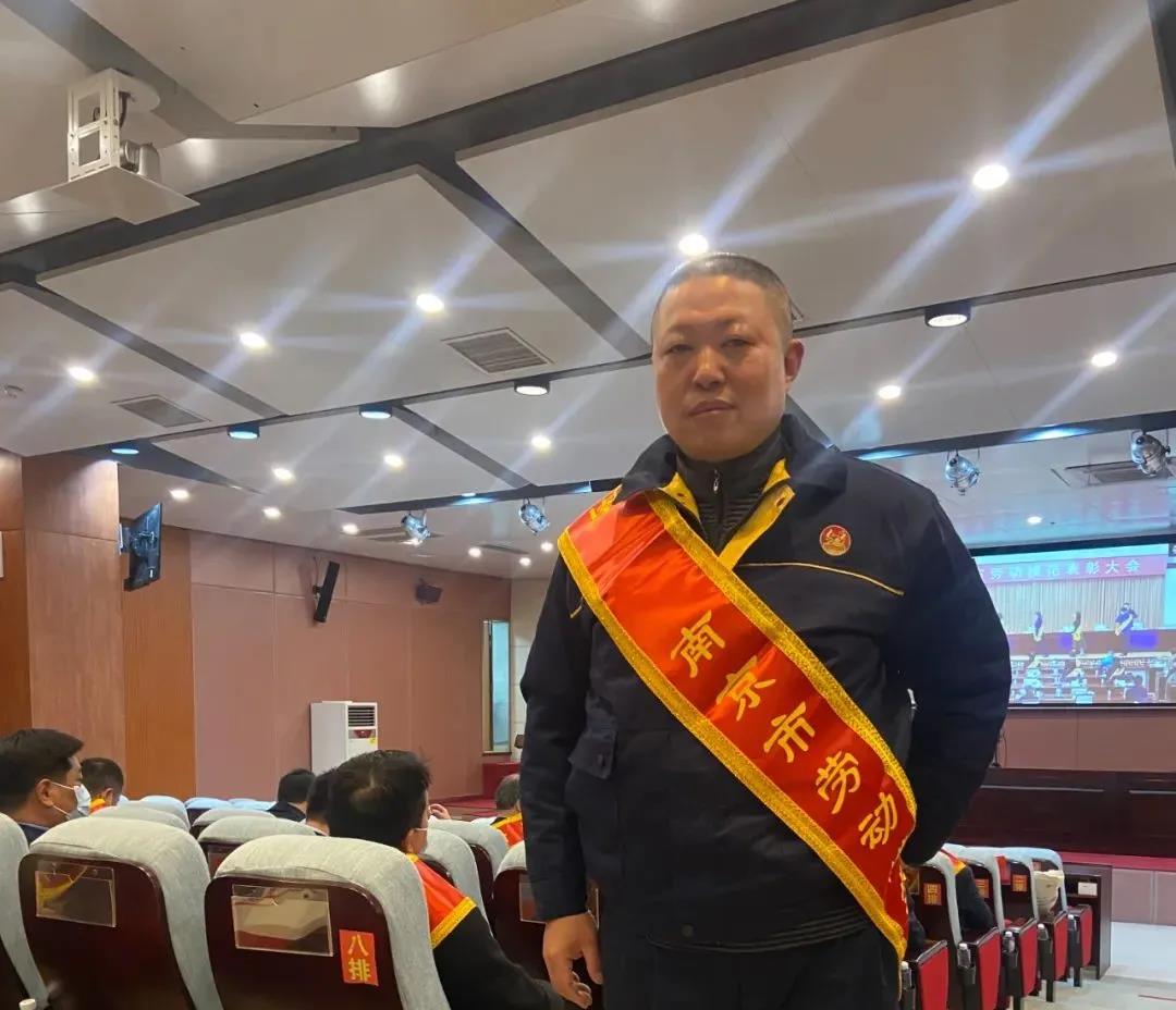 南京金陵金箔集团,金箔包装，烟草包装、食品包装、药品包装、社会包装、工业包装