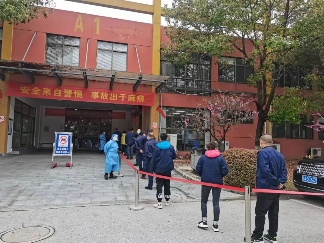 南京金陵金箔集团,金箔包装，烟草包装、食品包装、药品包装、社会包装、工业包装